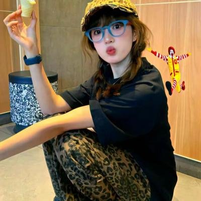 梨花无意伴春寒